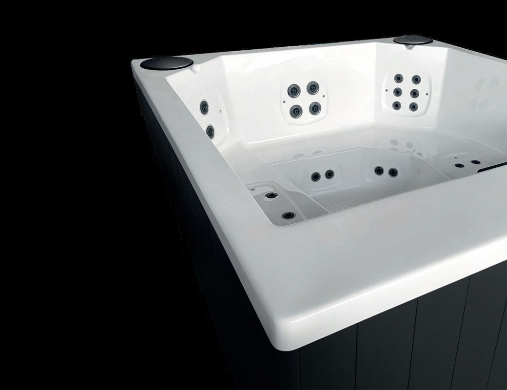 MINIPISCINA IDROMASSAGGIO QUARZ LIGHT 212 -Treesse- 5 posti