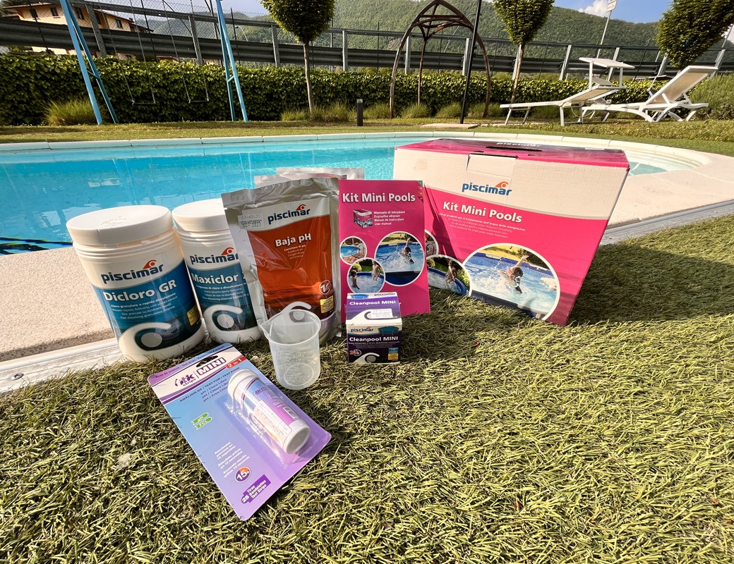 KIT PRODOTTI PER IL TRATTAMENTO DELLE MINIPISCINE