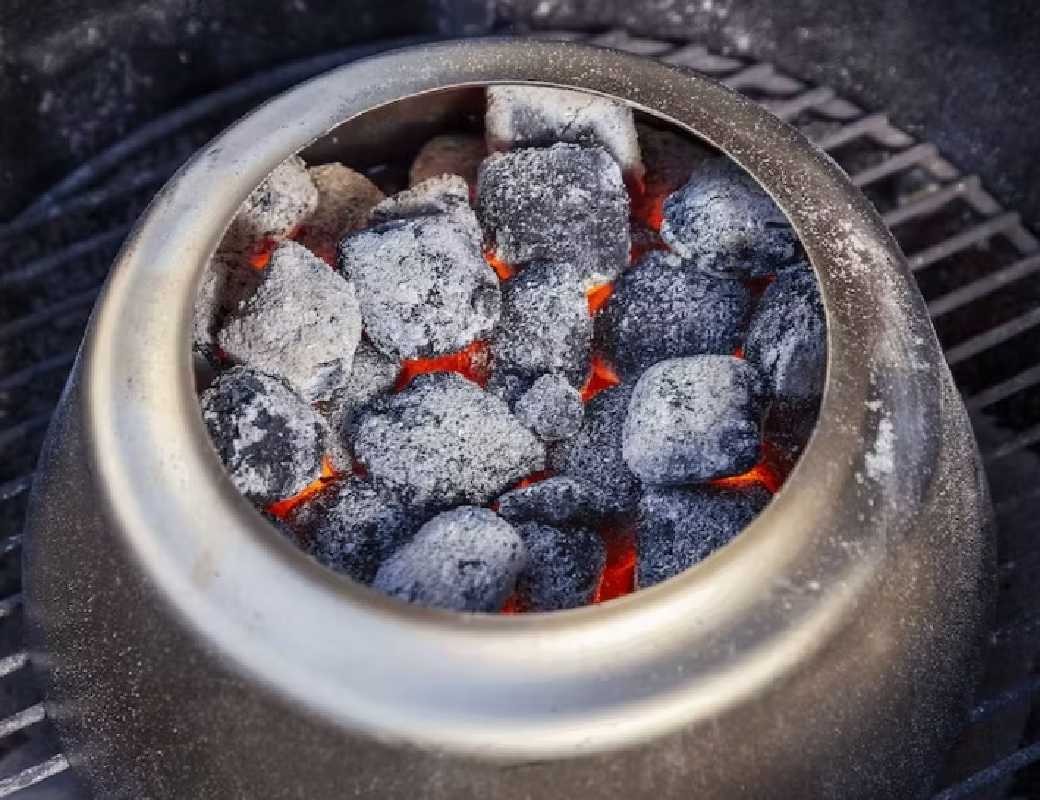 Weber Dispositivo di gestione del calore del carbone 7666
