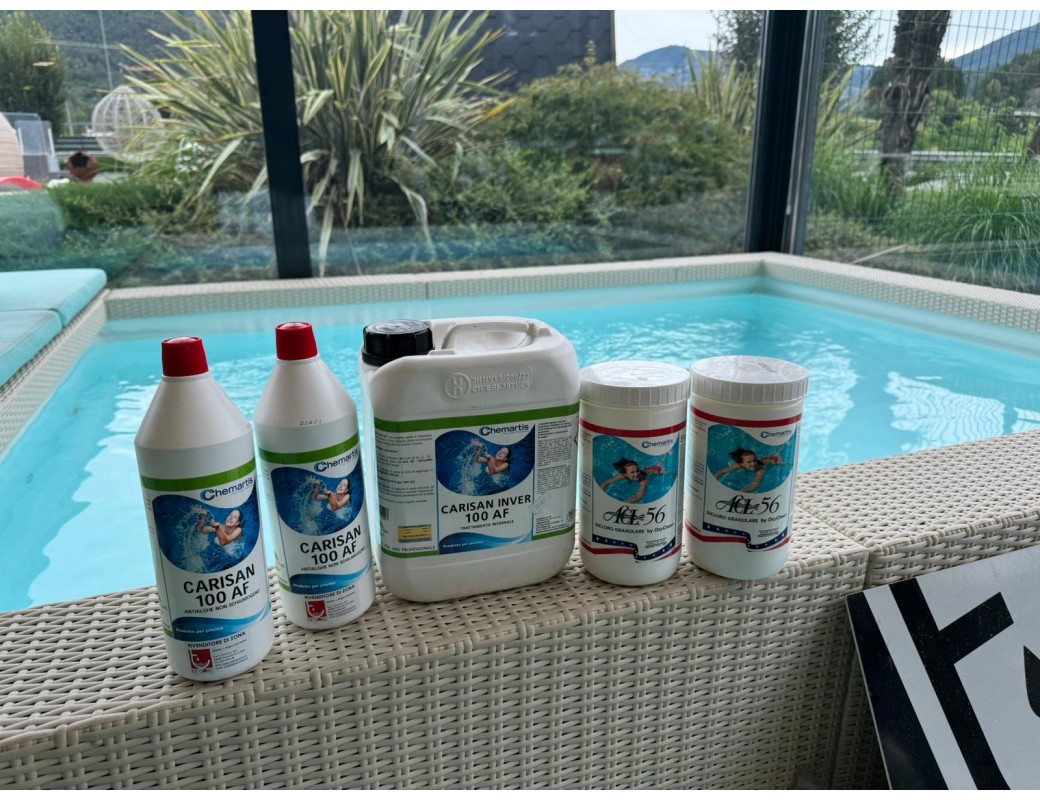 Kit chiusura invernale per piscine fino a 50 mc Kit chiusura invernale per piscine fino a 50 mc