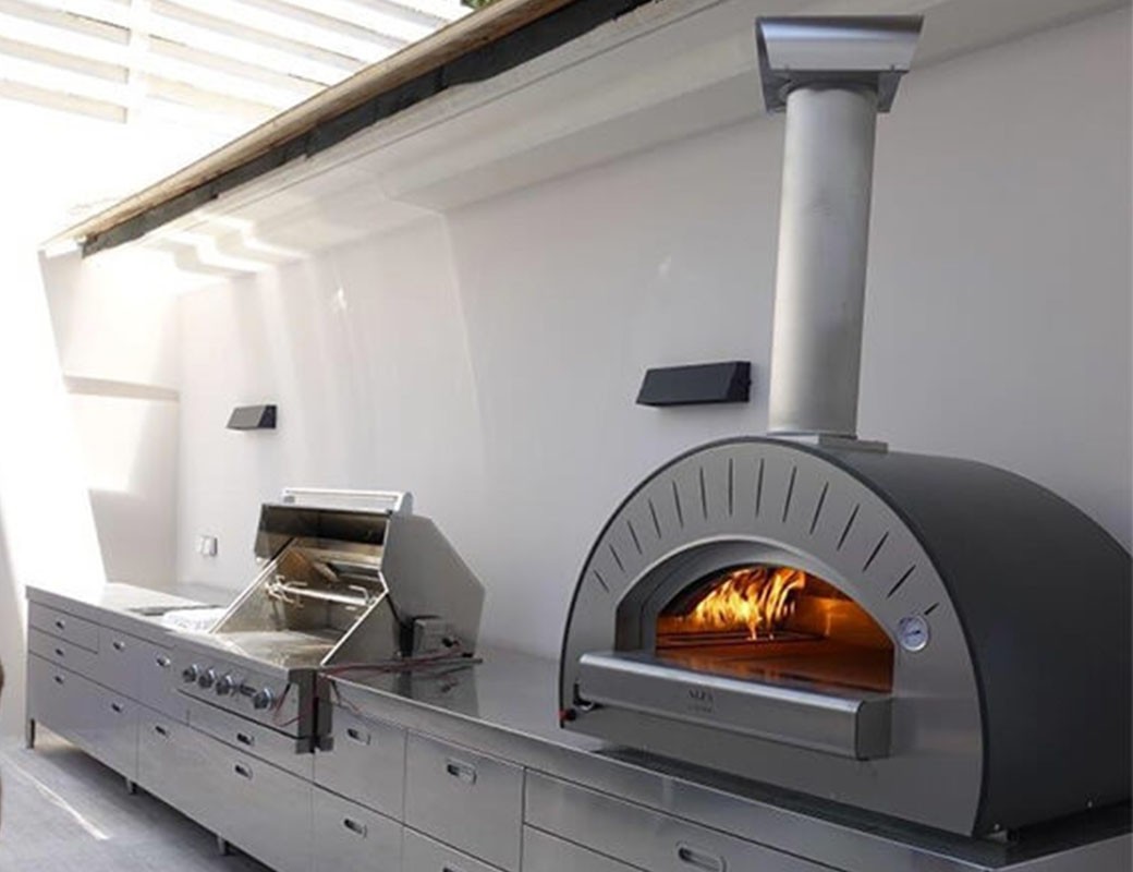 Forno Pizza mod. DOLCE VITA a legna oppure legna/gas